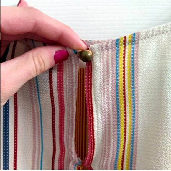 Bobeau boutique Striped Multicolor Ruffle Butterfly Sleeve Top - SZ Large NWOT - Picture 3 of 6